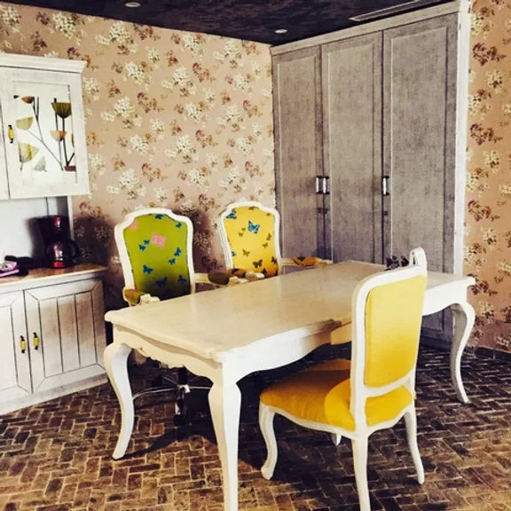 How to buy wallpapers near me? Life n Colors