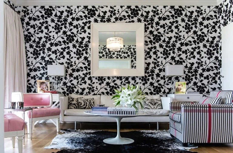 7 black & white wallpaper looks to make you go wow!