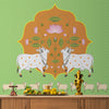 Vibrant Cow Pichwai : papier peint spirituel Pooja pour chambre, vert
