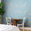 Blaue Chinoiserie-Tapete, Blumen und Vögel, individuell gestaltet